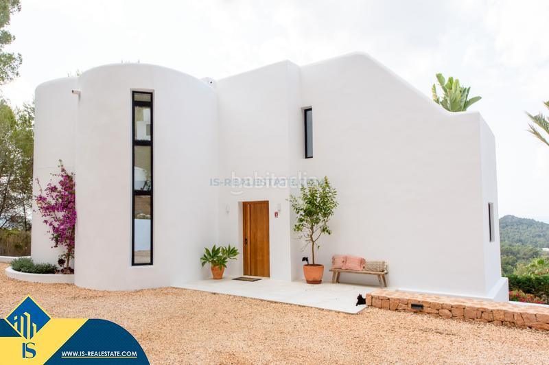 Foto 1d0e5adb-c311-47d0-9916-724090a5b8f1. Xalet amb aparcament piscina a Es Cubells Sant Josep de sa Talaia