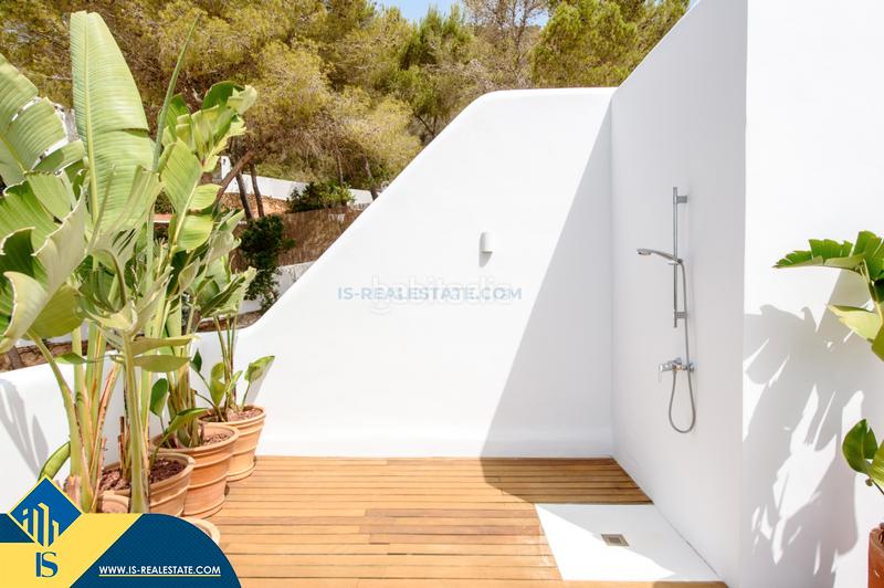 Foto a5db2172-7699-4de8-a0ac-874fa30c5581. Xalet amb aparcament piscina a Es Cubells Sant Josep de sa Talaia