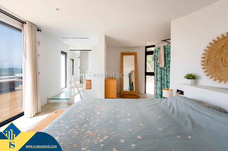Foto d8d387d6-bd0a-464a-a4dd-890ba4269afe. Xalet amb aparcament piscina a Es Cubells Sant Josep de sa Talaia