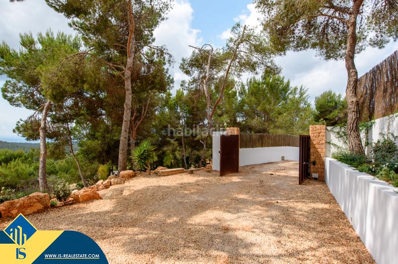 Foto e95fe7d2-e2ff-4ca4-a35d-3f8f4ea1fb08. Xalet amb aparcament piscina a Es Cubells Sant Josep de sa Talaia