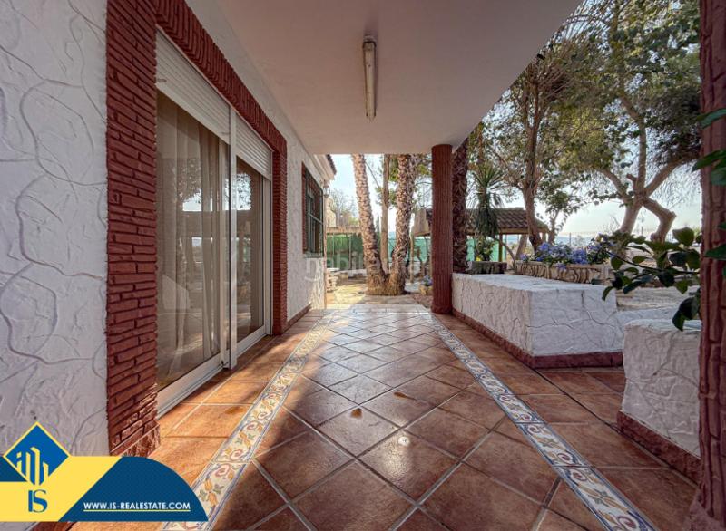 Foto 00b8a3d6-f333-4cfe-9f5c-bb7b716e4204. Chalet avec parking piscine dans Desamparados - Hurchillo - Torremendo Orihuela