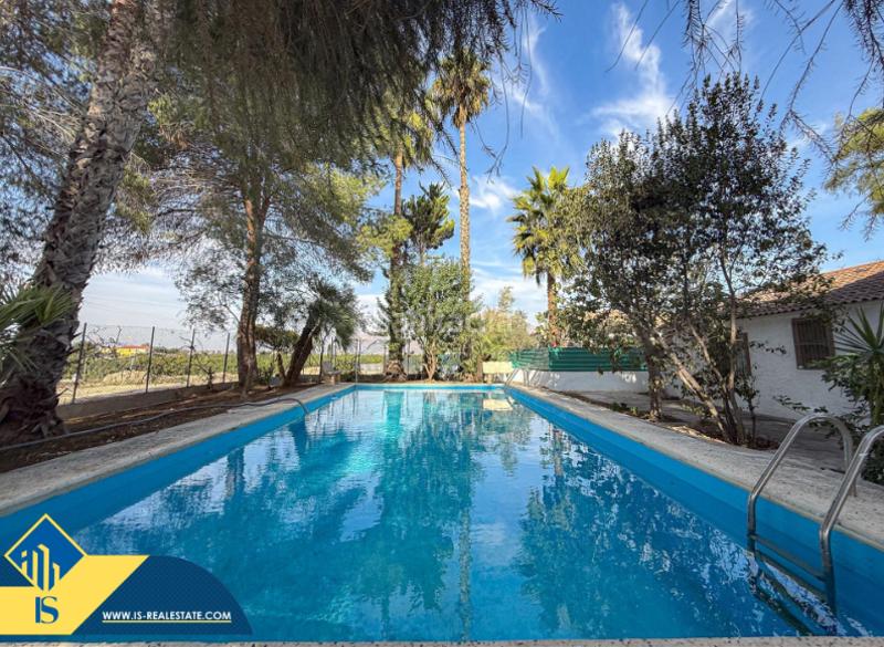 Foto 2987af7d-68dc-4814-8ea6-4c08d4d5f425. Chalet avec parking piscine dans Desamparados - Hurchillo - Torremendo Orihuela