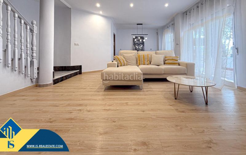 Foto ec03d052-6561-4636-9c05-ce1377373965. Chalet avec parking piscine dans Desamparados - Hurchillo - Torremendo Orihuela