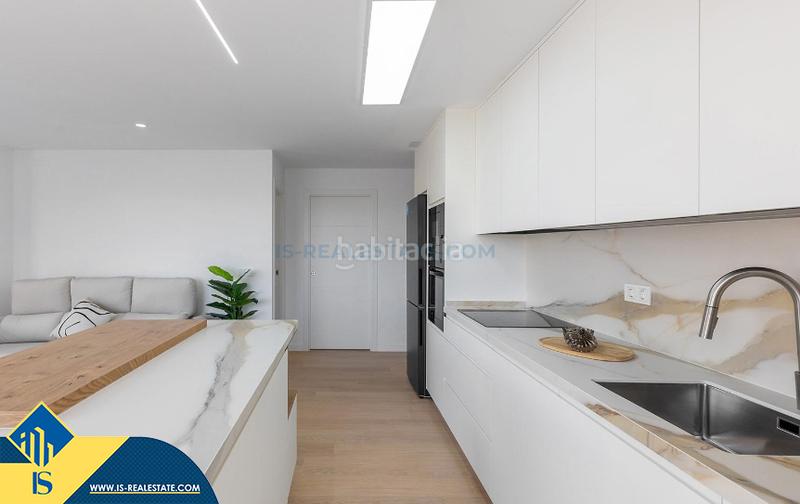 Foto 6a49bc2b-6dfa-4835-a518-ce20afed2d65. Flat in Playa de los Náufragos Torrevieja