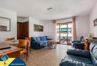 Apartament a El Acequión. Apartamento con terraza en la provincia de alicante, en la local