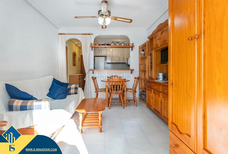 Foto 181be9da-81bc-48f4-ae0d-c9e930caa09f. Apartament amb piscina a Los Europeos Torrevieja