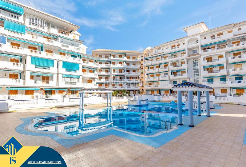 Foto 4d851d15-7f1f-4d78-a4b7-821769513db1. Apartament amb piscina a Los Europeos Torrevieja