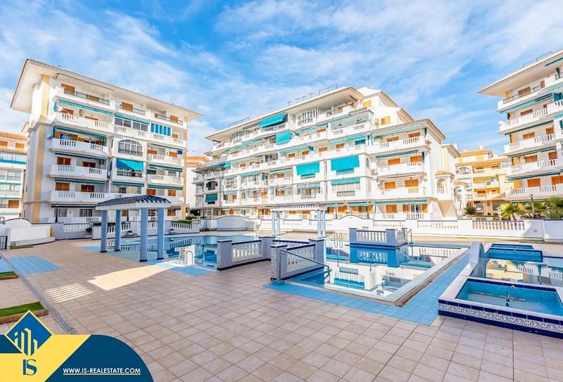 Foto 55157fe3-dca0-420b-9577-dc57bafb0328. Apartament amb piscina a Los Europeos Torrevieja