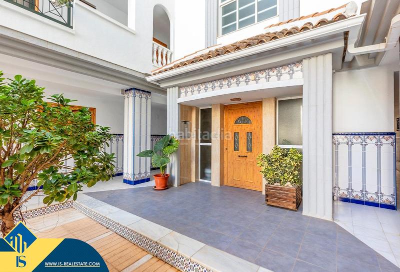 Foto 67946f1a-0869-4a94-89e2-024d8a9899ed. Apartament amb piscina a Los Europeos Torrevieja