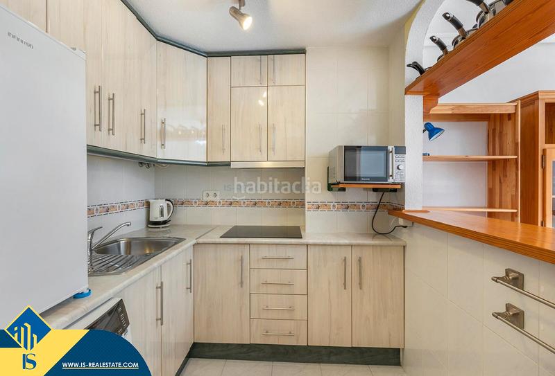 Foto a349c7f9-6de5-4d97-aa30-c90bcc335b66. Apartament amb piscina a Los Europeos Torrevieja