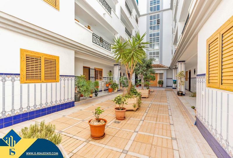 Foto e524aeb7-dc27-4ea3-9877-9ae05e8cb6d7. Apartament amb piscina a Los Europeos Torrevieja