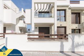 Maison à Los Balcones-Los Altos. Casas con piscina privada para construir en la provincia de alic