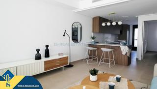 Xalet a Pilar de la Horadada Ciudad. Casas con piscina comunitaria en construcción en orihuela costa,