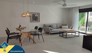 Haus in Pilar de la Horadada Ciudad. Casas con piscina comunitaria en construcción en orihuela costa,