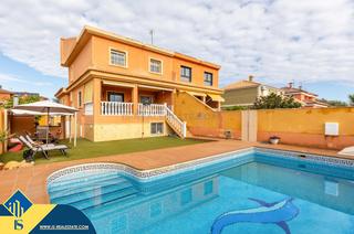 Haus in Aguas Nuevas. Chalet con piscina privada, en la provincia de alicante, en la l