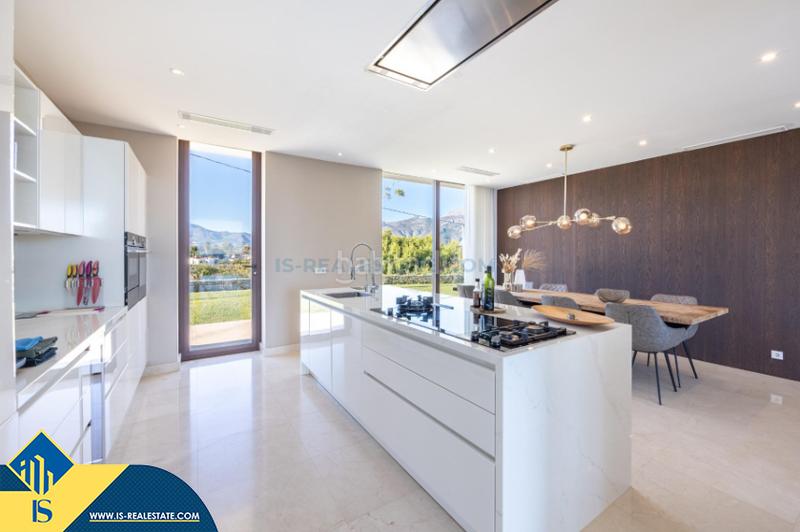 Foto 7728ee8c-a809-4152-b117-68d0c099f638. Chalet avec parking piscine dans Altea ciudad Altea