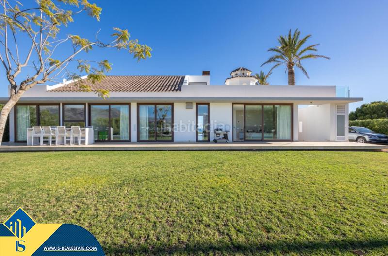 Foto 9ef4c9e9-bb9a-43fa-8bd7-f06b9b8acb10. Chalet avec parking piscine dans Altea ciudad Altea