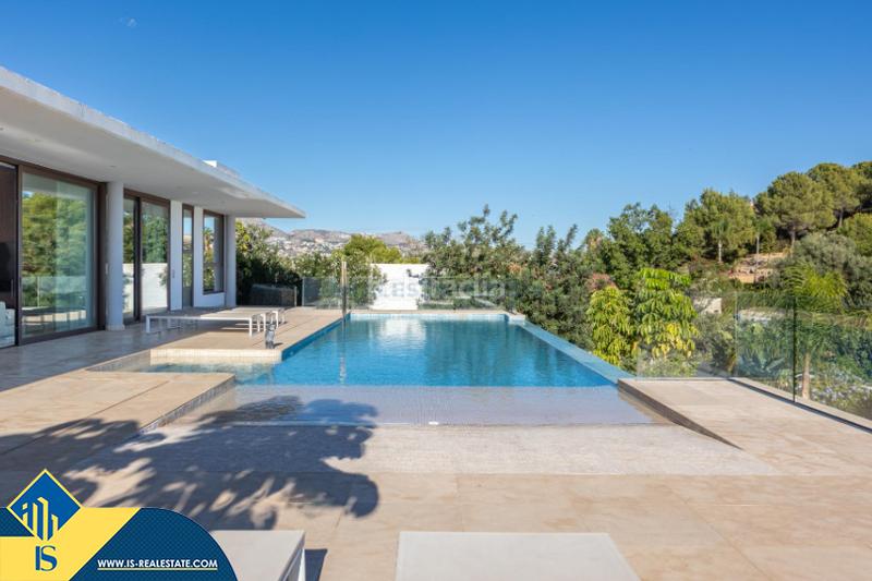 Foto df5f370a-3d47-4472-99cc-0e8b80d2c106. Chalet avec parking piscine dans Altea ciudad Altea