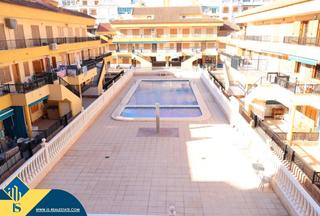 Studio à Los Europeos. Estudio con piscina compartida en torrevieja, provincia de alica