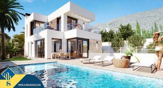 Chalet à Golf Bahía. Chalet con piscina privada en construcción en finestrat, provinc