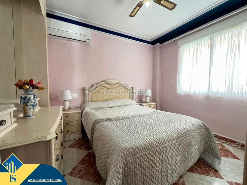 Foto 11ac5c4a-d835-4d0f-9b1d-59a36e160c3b. Semi detached house with parking in Los Europeos Torrevieja