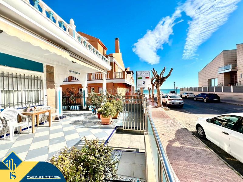 Foto c34b0e4a-b5a0-4173-9ecd-981b136f17d2. Semi detached house with parking in Los Europeos Torrevieja