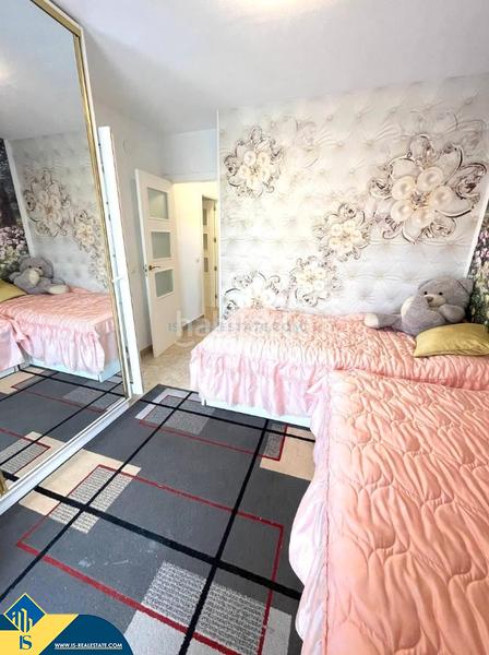 Foto 8dcc06d7-6a18-4147-8600-4e9d0170d441. Casa aparellada amb piscina a Playa Flamenca Orihuela