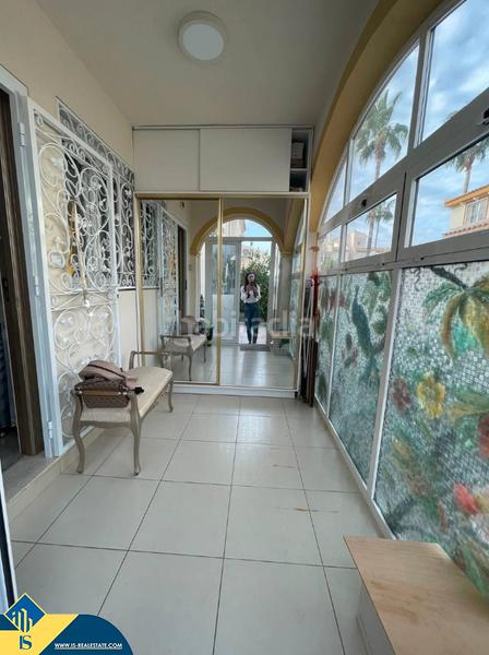 Foto 925c7a93-f0ac-4020-acdd-af8fc4a4c8e8. Casa aparellada amb piscina a Playa Flamenca Orihuela