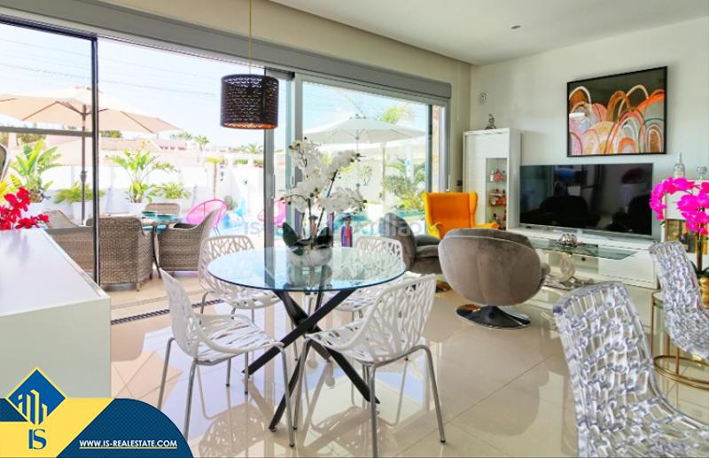 Foto 31e0e20c-f4f7-40e2-b1bf-e0644ad9b5fb. Xalet amb aparcament piscina a Zona Carrefour - Urbanizaciones Torrevieja