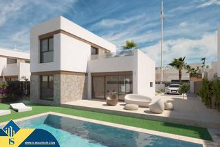 Chalet en Algorfa. Casas con piscina en construcción en algorfa, provincia de alica