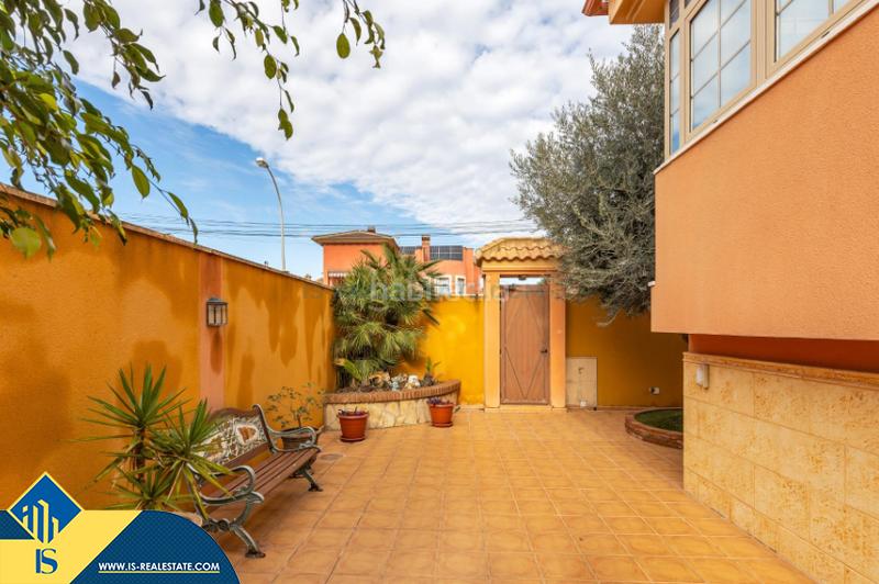 Foto 882a325e-7b8d-4405-b825-66db78b047a5. Chalet mit parking pool in Aguas Nuevas Torrevieja