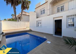 Xalet a Miramar - Torre del Moro. Chalet con piscina privada, en la provincia de alicante, en la l