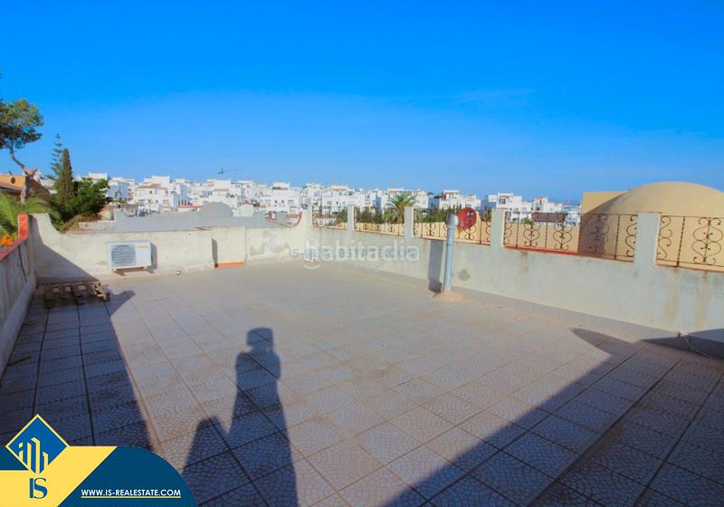 Foto 265aff10-b31f-4aab-8100-3ecfbafcbbd6. Chalet with fireplace heating parking pool in La Florida Orihuela