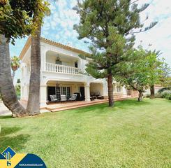 Chalet in Cabo Roig. Villa con piscina privada en orihuela costa, provincia de alican