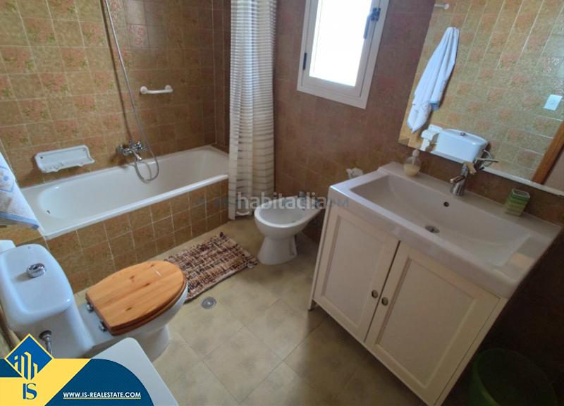 Foto a08847d4-60b8-4359-84bc-ef372931f221. Casa amb aparcament a Guardamar Playa Guardamar del Segura