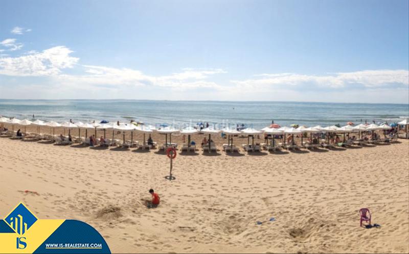 Foto d10a5ef2-4644-437f-a7a1-5fce4ded3fff. Casa amb aparcament a Guardamar Playa Guardamar del Segura