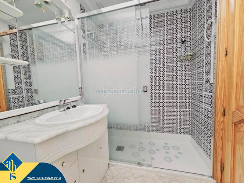 Foto b9a10071-f4da-4f57-a820-74fa1d93c45f. Casa adossada amb calefacció aparcament a Pueblo Guardamar del Segura