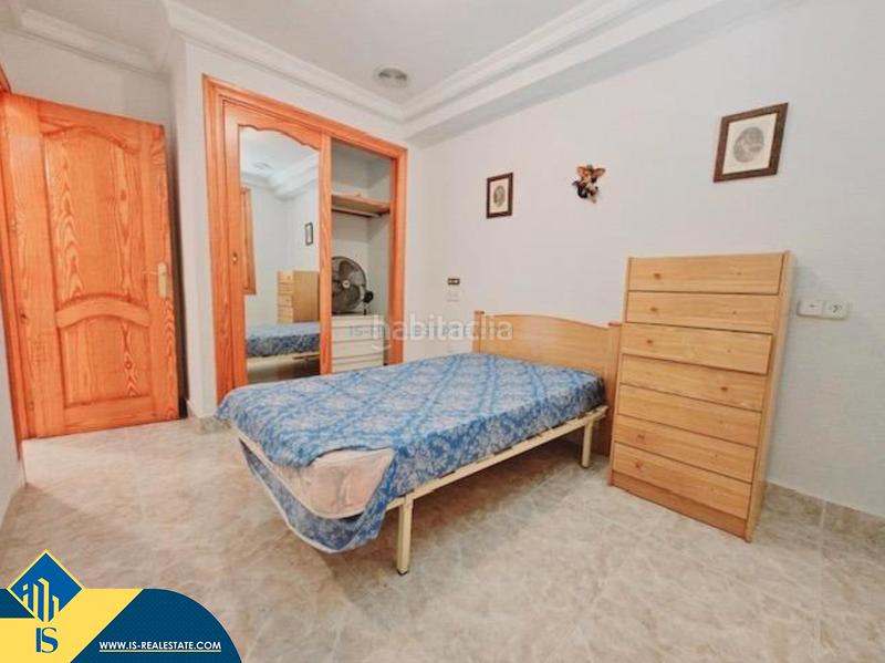 Foto c0af6d18-82f8-4884-94ab-3c228565a93e. Casa adossada amb calefacció aparcament a Pueblo Guardamar del Segura