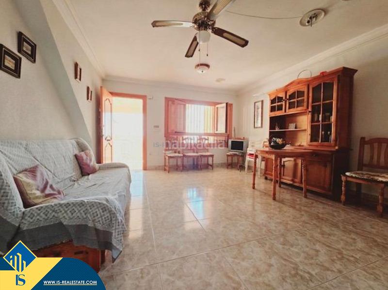 Foto d7d0df55-8208-4a62-bfee-a11a44e74205. Casa adossada amb calefacció aparcament a Pueblo Guardamar del Segura