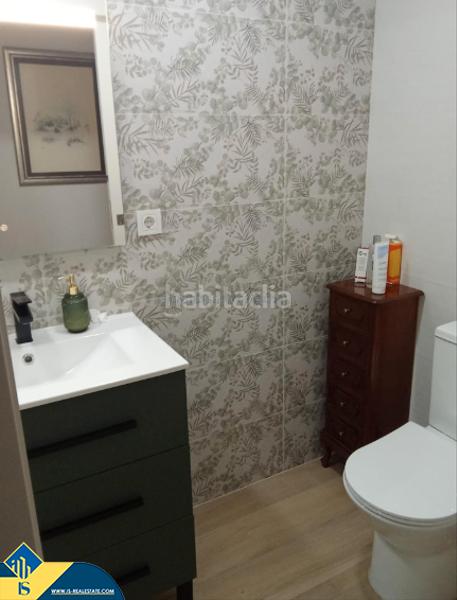 Foto cfa8403f-47ef-498c-9917-d30aacef7f52. Piso apartamento con balcón , provincia . 4 habitaciones | 138 m² | 1 kilómetro del mar en Alicante