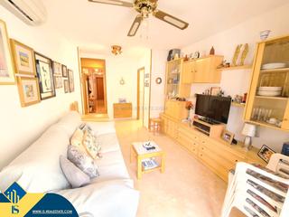 Appartement in Pueblo. Apartamento con terraza en guardamar del segura, provincia de al