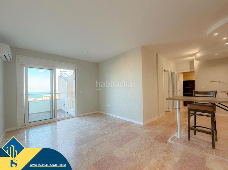 Foto 0706a6f7-f906-4e2a-9d0e-d14ec40a80b4. Penthouse with heating parking pool in Torreblanca Torrevieja