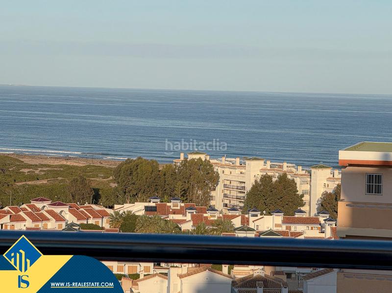 Foto 226ab7a4-02cf-4140-95c1-9329f4ee71d6. Penthouse with heating parking pool in Torreblanca Torrevieja