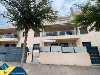 Maison à Pueblo Latino. Bungalow con piscina compartida en orihuela costa, provincia de