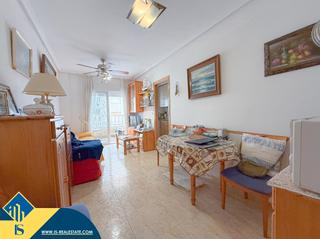 Apartament a Zona Playa del Cura. Apartamento con terraza en la provincia de alicante, en torrevie