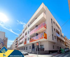 Piso en Antonio Machado. Apartamento con piscina compartida, en la provincia de alicante,