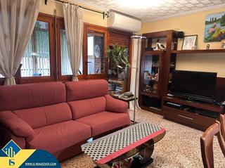 Appartement à Florida Baja. Apartamento con terraza en alicante, provincia de alicante. 3 ha