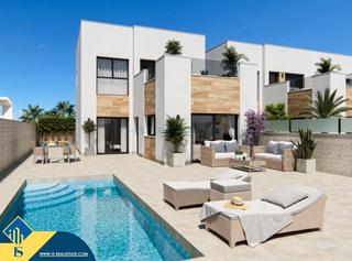 Maison à Benijófar. Se construyen casas con piscina privada en benijofar, provincia