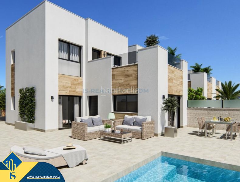 Foto b225c863-dea6-491e-b5f0-18d9256345d8. Casa amb aparcament piscina a Benijófar