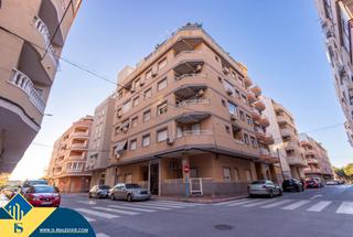 Apartament a El Acequión. Apartamento con terraza en la provincia de alicante, en la local